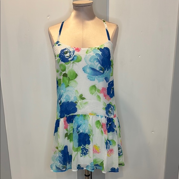 Abercrombie & Fitch Dresses & Skirts - Abercrombie & Fitch
Mini White Floral Dress Halter Cross-back SZ SMALL NWT